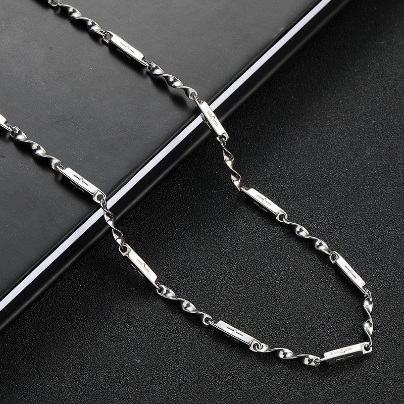 Möbius Ring Titanstahl Halskette: Unisex Halskette im kalten Stil Hip-Hop mit Nischendesign.