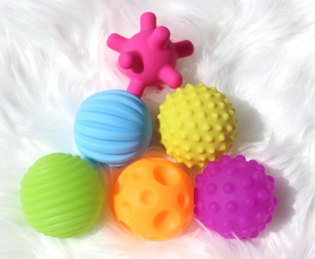 Soft Hand-Held Baby Tactile Toy Ball