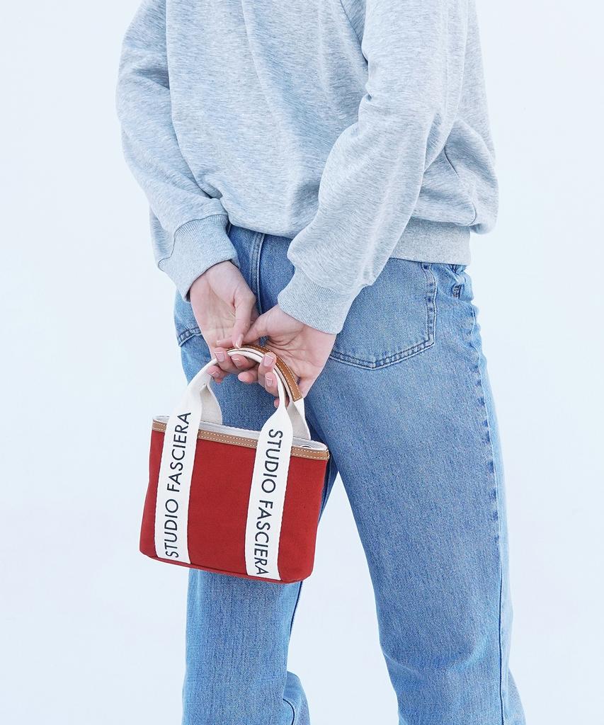 Fasciera Lettering Canvas Mini Bag_Balkan05