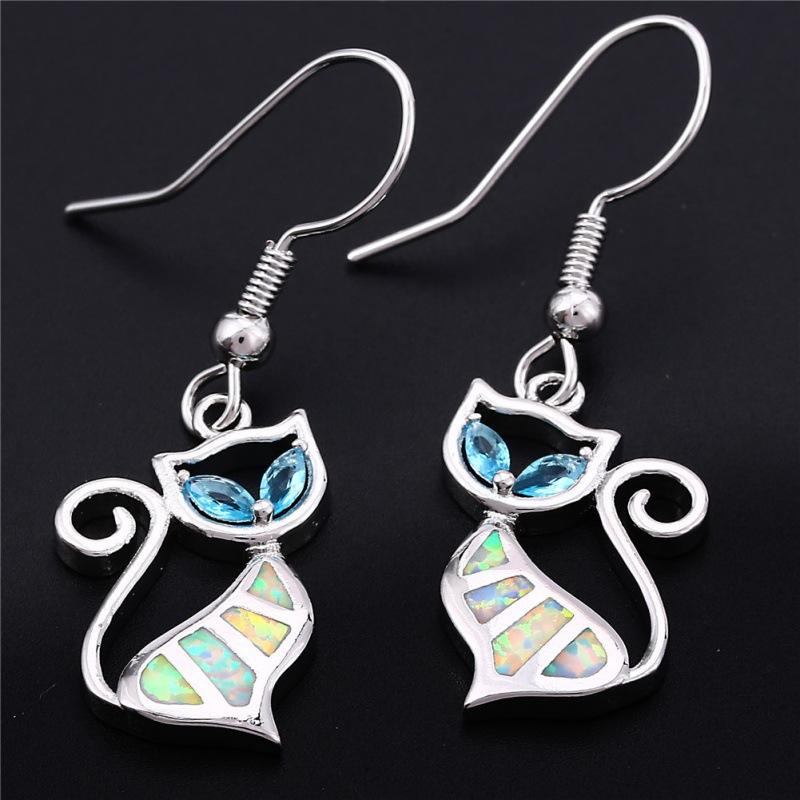 Platinum water blue diamond cute cat earrings.