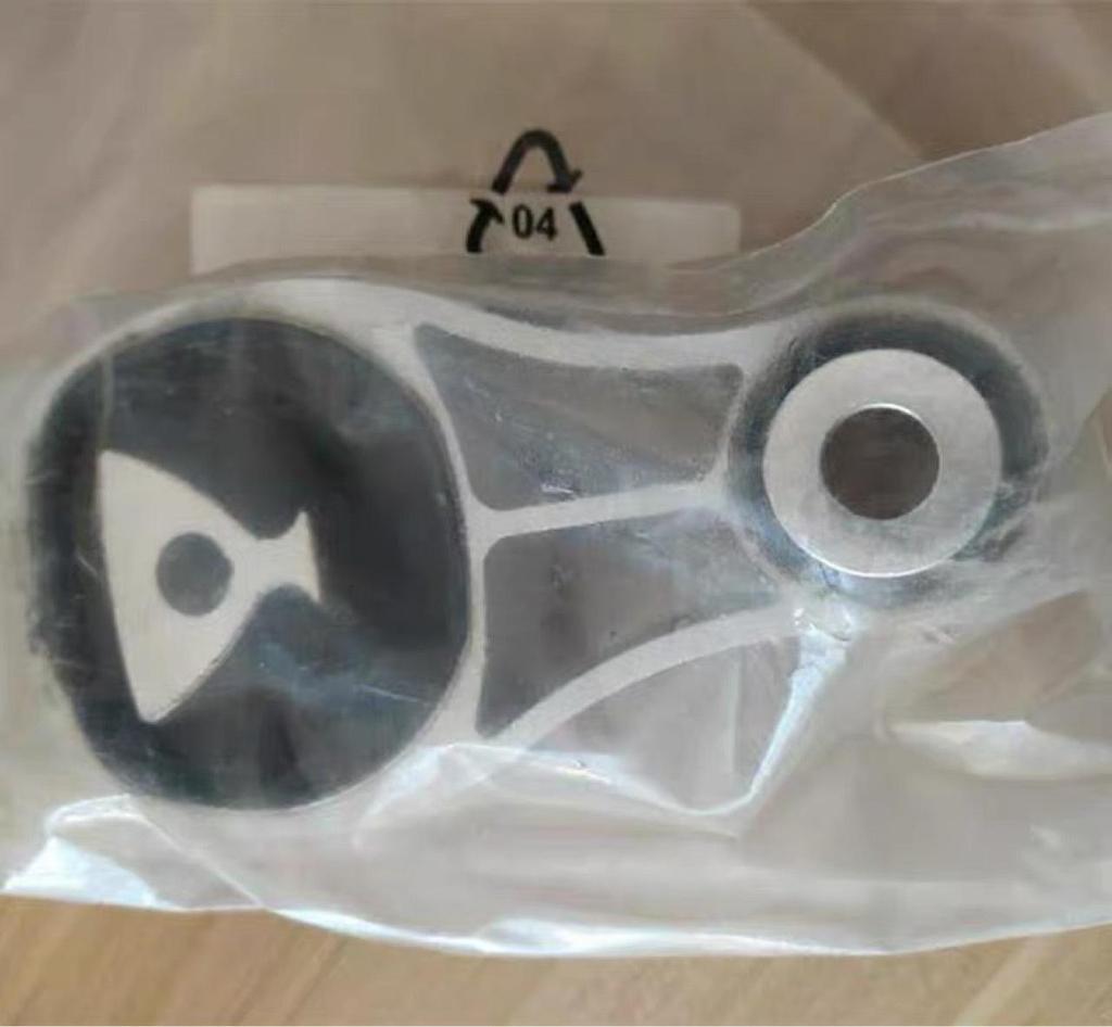 Kompatybilny Zestaw Gumowych Mocowań Silnika, Generatora, Centralnego i Skrzyni Biegów dla Mercedes-Benz Smart 451