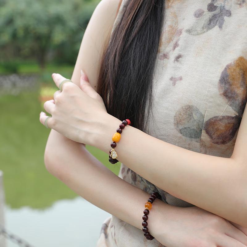 Women's Small-Leaf Red Sandalwood Bracelet, Straight Grain, Chinese Style, High Oil & Density, Wenwan Buddhist Prayer Beads.