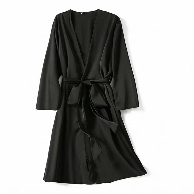 Women's Ice Silk Robe: Elegant, Sexy, and Thin Pajamas for Spring and Autumn.