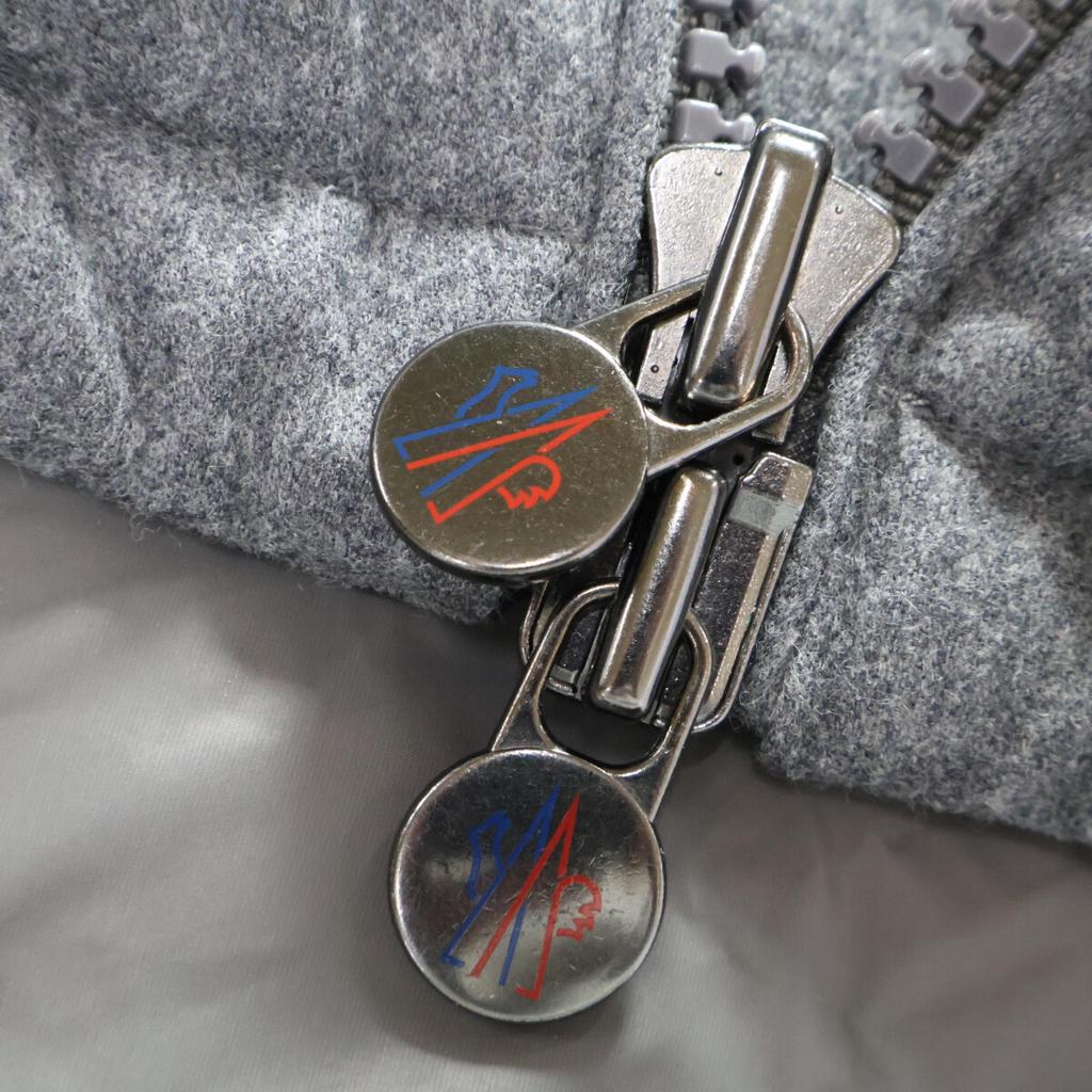 Moncler Excellent Condition, Genuine Domestically Produced, 2019 Grey Montgenevre Hoodie Down Jacket Jacket 4 grayUsed