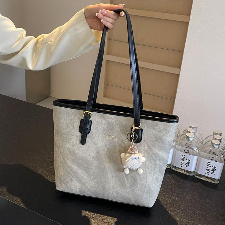 Fashion Versatile Bag Women's Bag 2026 New Student Class Shoulder Bag Large Capacity Commuter Tote Bag
