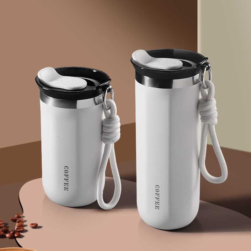 A Dual-purpose CoffeeHigh Appearance Standards Sealed and Leak-proof 304 Stainless Steel Insulated Cup Portable with A Handle