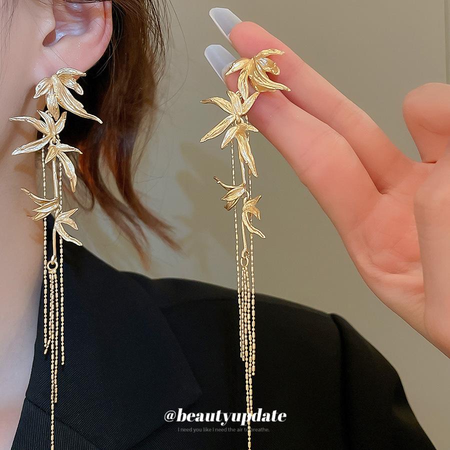 Silver Needle Bamboo Leaf Fringed Metal Earrings New Chinese Temperament Stud Earrings Earrings Earrings Design Sense Niche