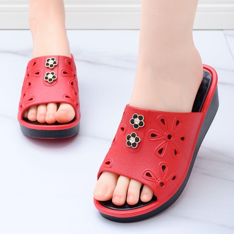 Ladies' Summer Non Slip Slippers New Fashionable Women's Thick Soled Home and Indoor