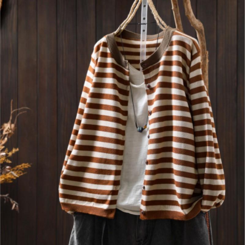 Johnature Women Vintage Striped Sweaters O-Neck Long Sleeve Knitted Soft Autumn Button Casual Female Sweaters