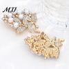 Flower Brooch Pin Branch with Faux Pearls Rhinestones, Decorative Lapel Floral for Wedding Party, Dainty Jewelry Accessory Women Girls Fashion