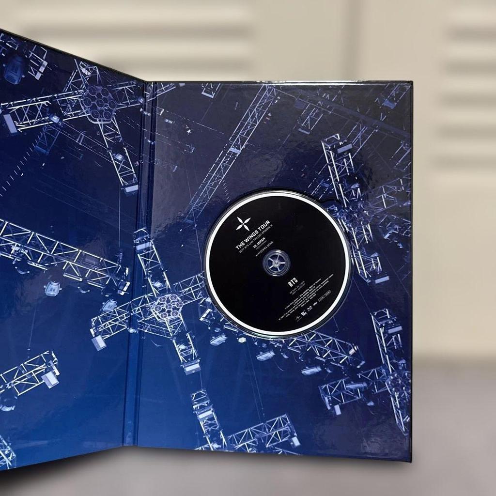 [USED] BTS THE WINGS TOUR 2017 CD