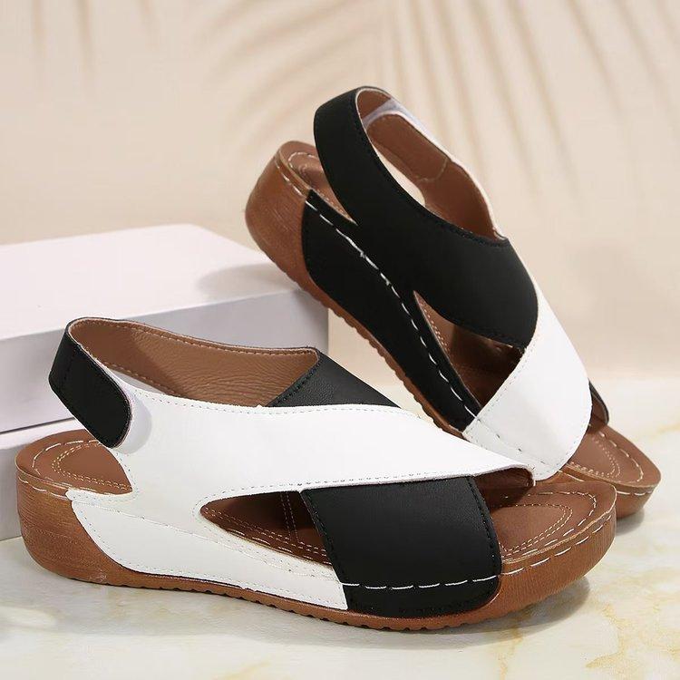 Große Größe breiter Riemen mit Strandabsatz dicke Sohle Fischmaul-Sandalen Sommer neue Rocking-Schuhe