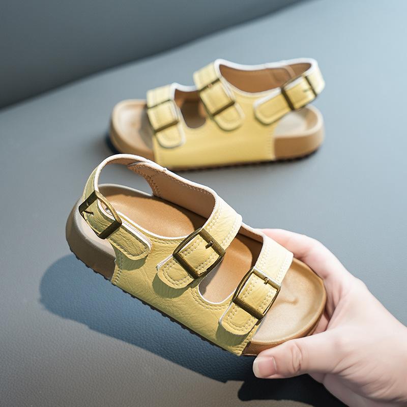 Girls Boken Sandals 2025 Summer New Children's Princess Cool Slippers Medium and Older Girls Open-toed Beach Shoes Tide