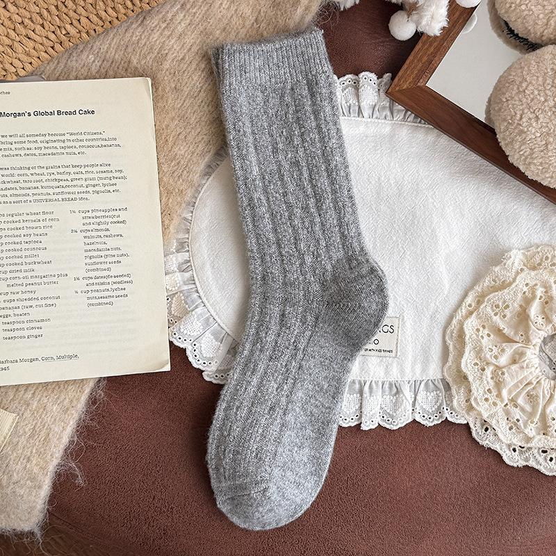 Wool Socks Mid-Tube Socks Season Warm Solid Color Boneless Confinement Socks Plush Thickened Cashmere Pile Socks For Women