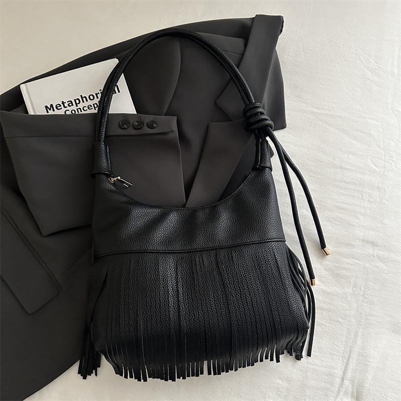 Vintage Tassel Shoulder Bag For Women Daily Used  Soft PU Leather Versatile Crossbody Bags Ladies Casual Handbag