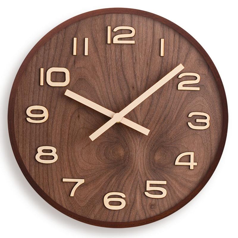 Simple Chinese style wall clock Wooden modern home living room decoration Chinese style round quartz clock Nordic style clock