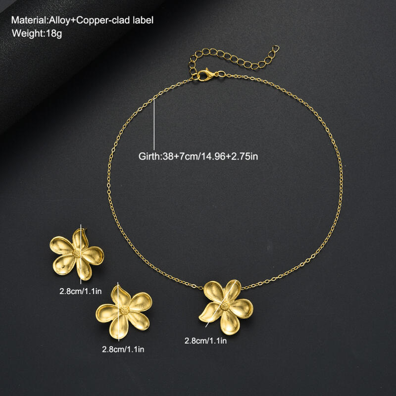 2Pcs/Set Exquisite Flower Pendant Necklaces Earrings for Women Bohe Gold Color Matte Petal Necklace Earrings Jewelry Accessories