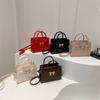 Sac pour femme portable design de niche nouvelle mode sac à bandoulière polyvalent simple sac messager de navette fourre-tout