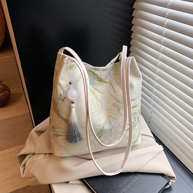 

Нова сумка в китайському стилі, національний стиль, вишита, жіноча, нова модна сумка-тоут для роботи, на плече, під пахву, літня сумка-тоут для Ханфу зелений