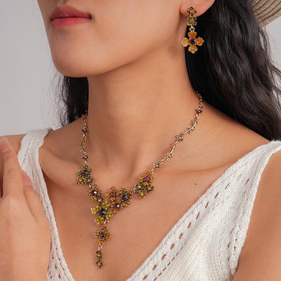 Diamond-encrusted Flower Fringed Necklace Medieval Collarbone Chain Personalized Necklace