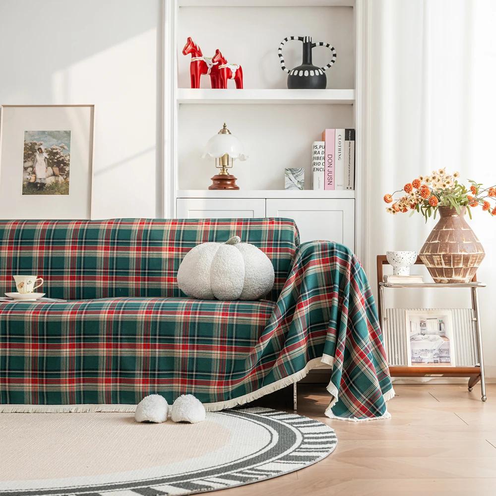 Christmas Decorate Sofa Cover Towel Vintage Red Green Plaid Multifunctional Tassel Cover Towel 3 Seater Sofa Sitting Cushion
