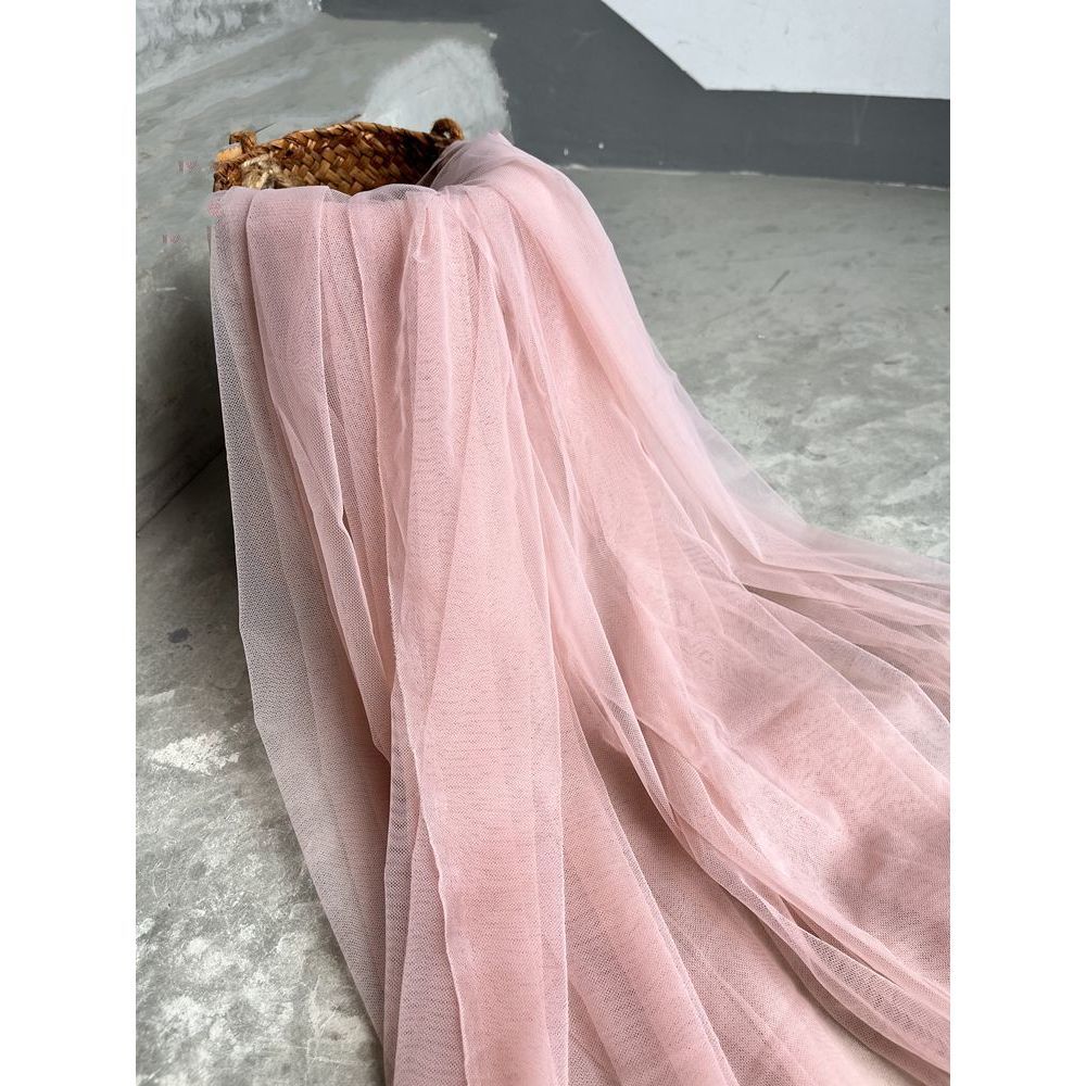 

High-end nude pink anti-thread mesh fabric suitable for wedding dresses evening gowns and designer clothing fabrics 1.5M&1M