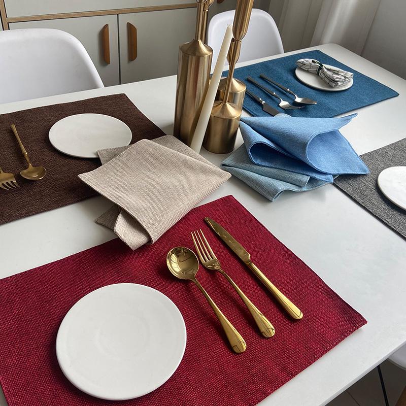 Round Woven Placemats Natural Woven Heat Resistant Non Slip Mats for Dining Table Kitchen Home Holiday Decor