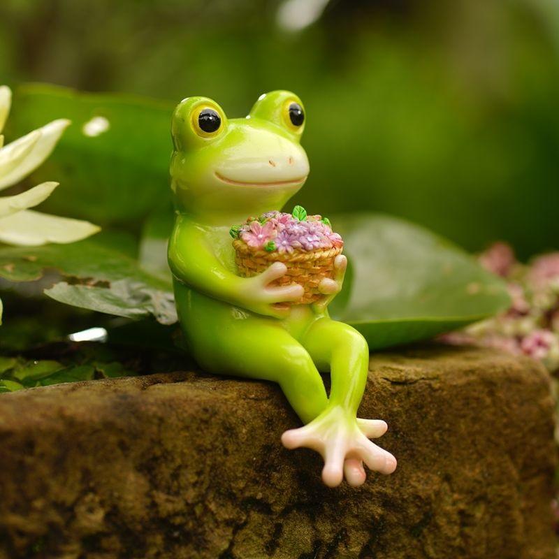 

Милая маленькая лягушка микро-ландшафт суккулентный цветочный горшок растение украшение для офисного стола аквариум украшение для сада ландшафтное украшение