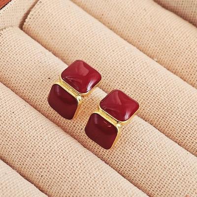 Auskarai – Ausų smeigės