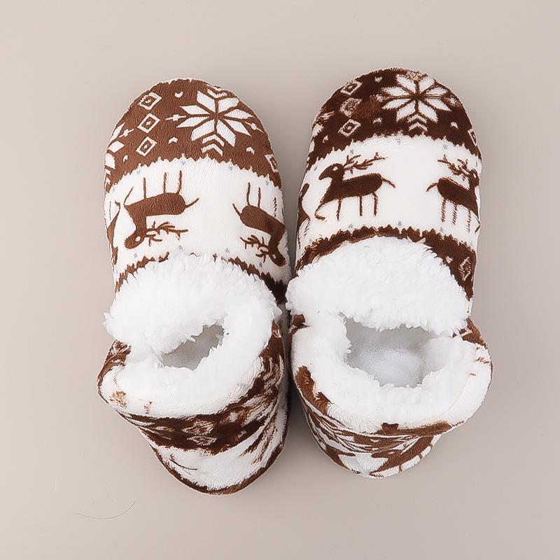 Świąteczne skarpety podłogowe z reniferami dla dorosłych