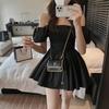 Purely want to wear two bubble sleeve dresses with waist closed, one word off-the-shoulder waist puffy short skirt, small holiday skirt summer