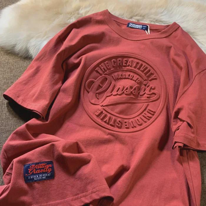 Unisexowa koszulka z krótkim rękawem w stylu amerykańskim retro z trójwymiarowym wytłoczeniem, o luźnym kroju