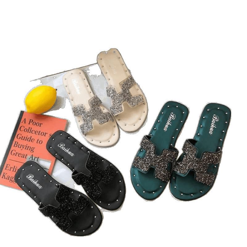Korean Version 2025 Summer New Fashion Outer Slippers Women's Rhinestone Hong Kong Style Flat Bottom One-word Drag Beach Sandals Women