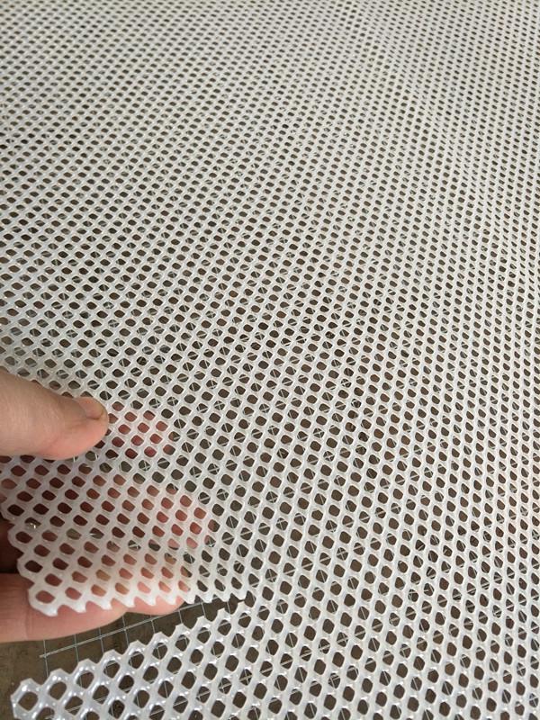 4mm Thick Plastic Mesh Bee Rearing Pad for Flower Stand Protection and Decoration