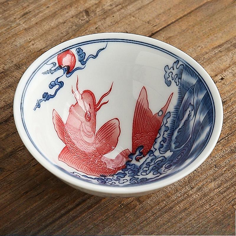 

Двухцветная сине-белая фарфоровая коническая чашка Керамический набор для чая гунфу Мастер-чашка Чайная пиала в японском стиле Чаша для дегустации чая на одну чашку 1PC