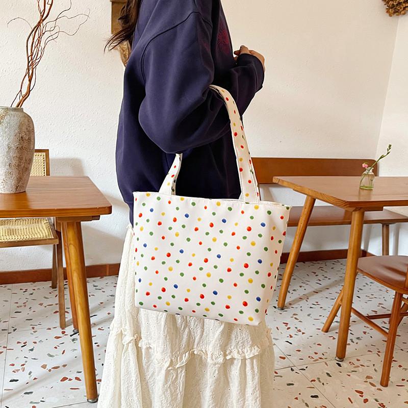 Stylish White Tote Bag For Women With Large Capacity Perfect For Casual Shopping And Commuting