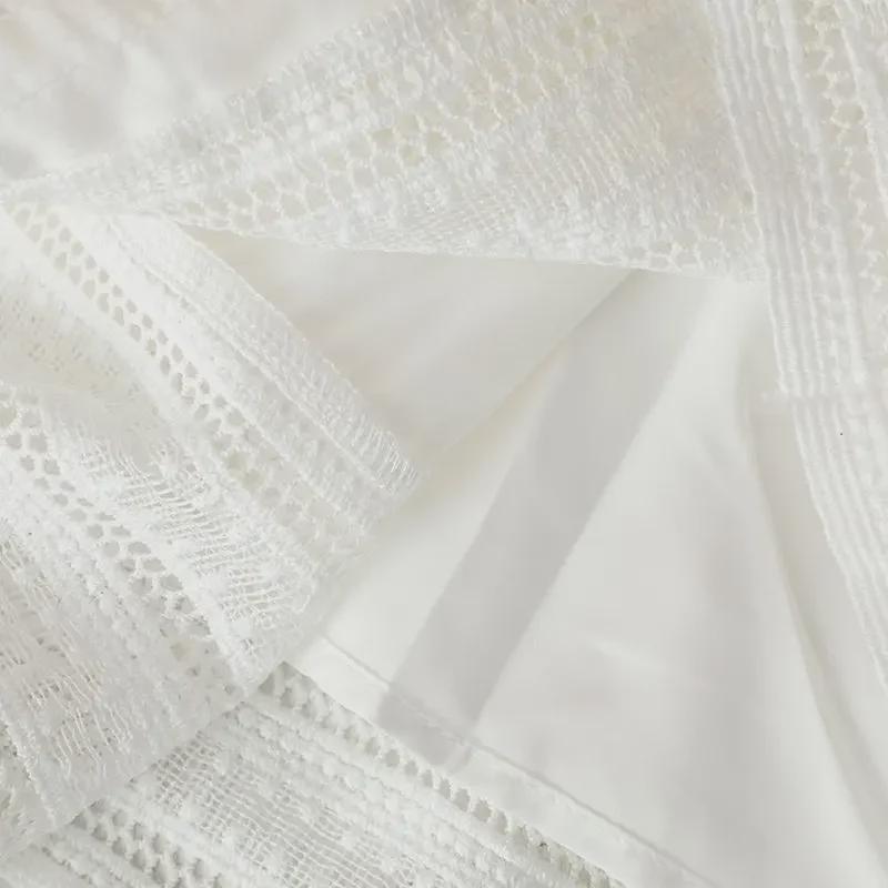 Autumn 2025 Women's High-Waist A-Line Skirt, French Style with Lace Trim