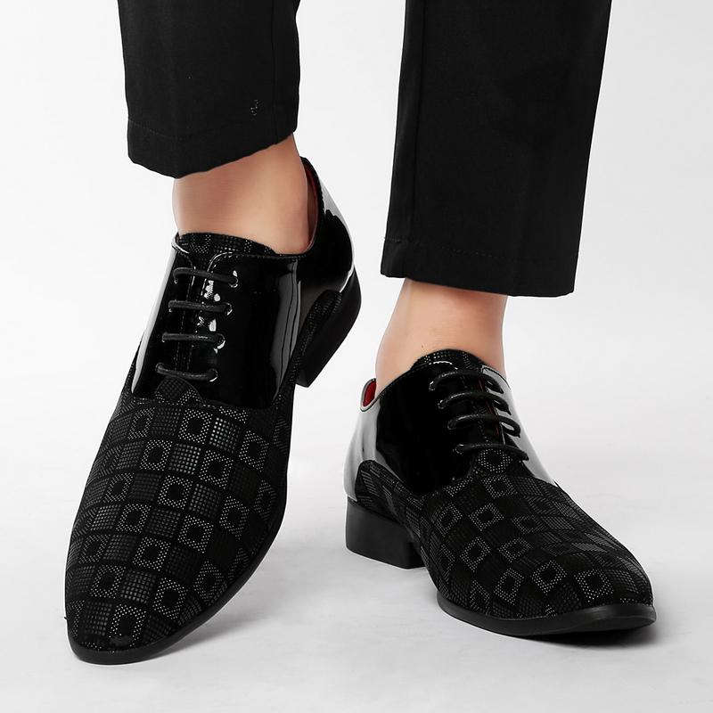 Fashion Black Mens Dress Shoes Style Luxury Formal Shoes For Men Oxfords Shoes Designer Casual Business Leather Shoes Men Zapatos Hombre