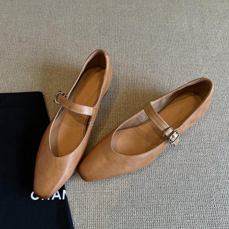 Fashion 2025 New Sheepskin Pointed Toe Low Heel Mary Jane Shoes Women Spring Vintage Burnished Ankle Strap Comfortable Flats