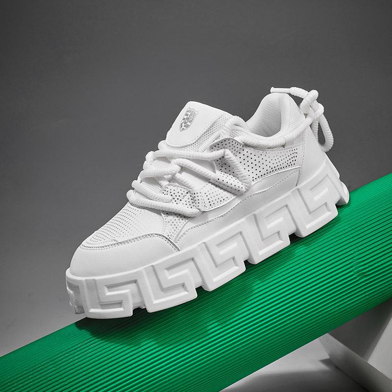 

Весенне-летние мужские спортивные туфли на платформе из зеленой сетки с толстой подошвой 43 белый