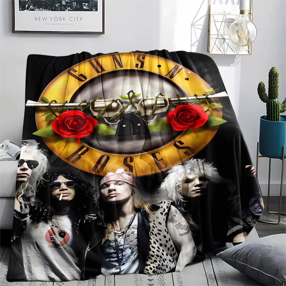 1Pc Guns&Roses Print Flannel Blanket, High quality Comfortable for All Seasons, Home Decor, Warmth and Comfort, Perfect for Gifts