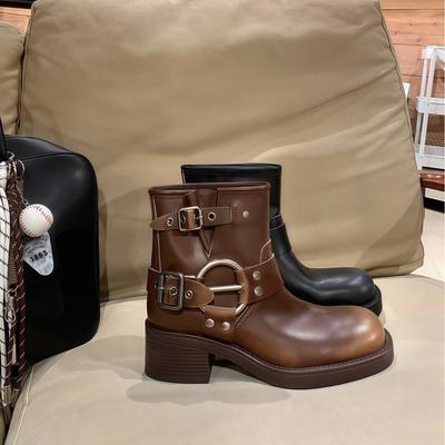 Rindslederversion Su Yinyin Gleiche Kleine Kurze Röhre Retro Leder Dicker Absatz Schnalle Western Cowboy Stiefel Kurze Stiefel Damen Lokomotivstiefel