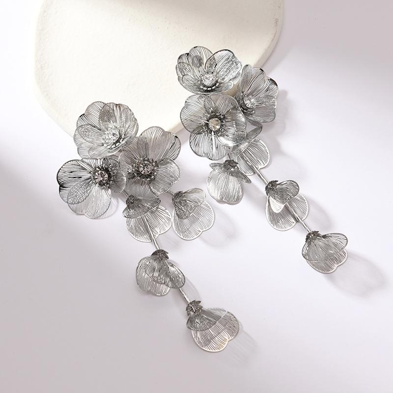 

Ретро золотые серьги-пусеты с бахромой в виде цветка, нишевые серьги с преувеличенной индивидуальностью, длинные свадебные серьги серебряный