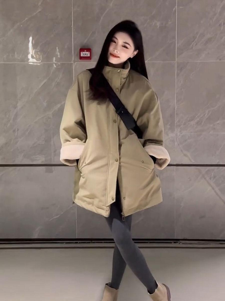 

Женское зимнее пальто куртка в европейском стиле 2024 года со стойкой воротником, на флисовой подкладке, толстое и теплое, из искусственной овечьей шерсти Large хаки