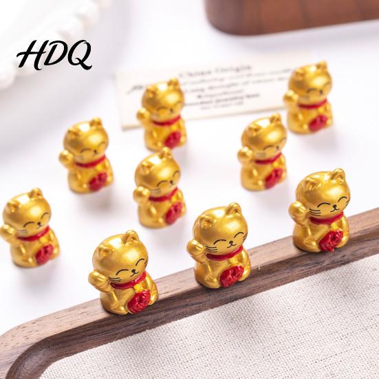 Mini Beckoning Cat Statue 10PCS Lucky Figurines Resin for Game Night Ornaments Prosperity Figurine Mahjong Table Desktop Display Good Luck