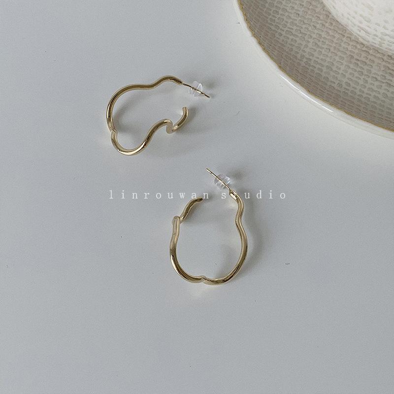Female Geometric Alien Personality Versatile Earrings