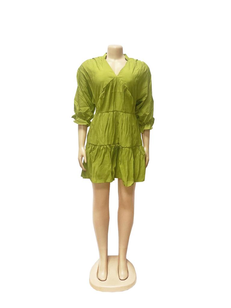 TW748 Casual V-neck Loose Waist Pleated Dress with Three-quarter Sleeves and Wide Hem for Women
