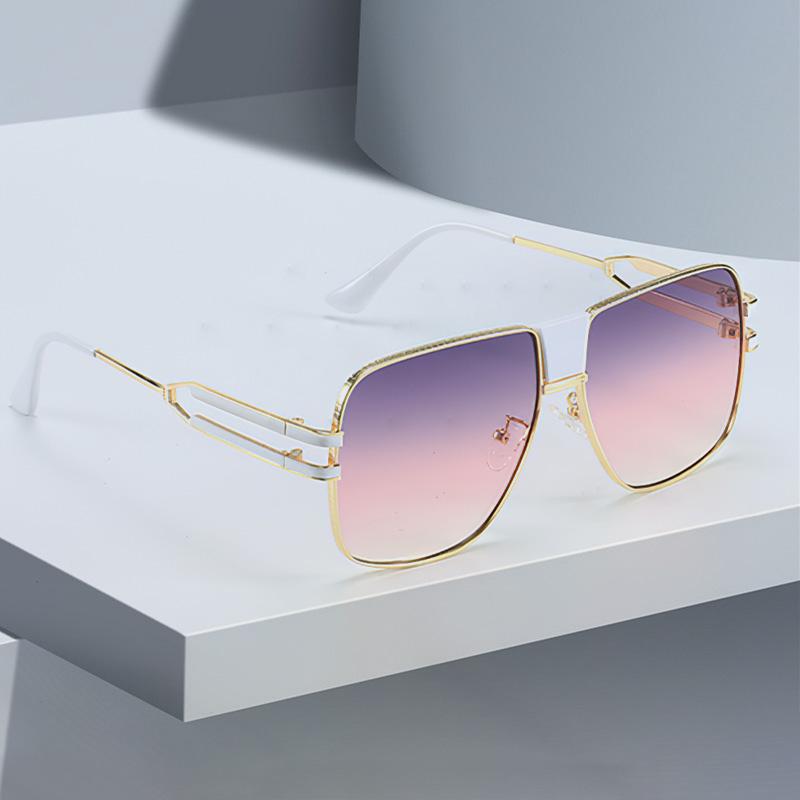 Fashionable High-End Oval Shaped Sunglasses For Women With Unique Golden Frame Delicate Frame Design Paired Women Sunglasses