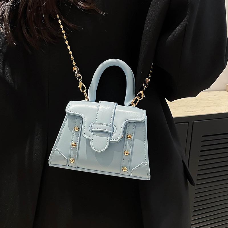 Premium sense portable small square bag women's 2025 new fashion small bag, foreign style messenger bag, beautiful and simple shoulder women's bag