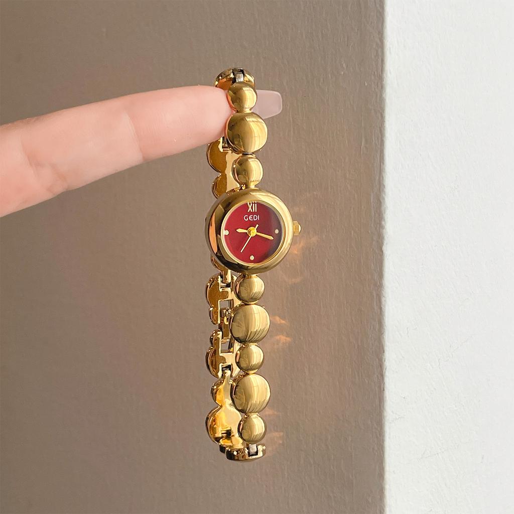 Retro Luxury Encore Red Bracelet-Style Woman Watches with Small Dial, Stainless Steel Band, Water-Resistant Quartz Movement Gift